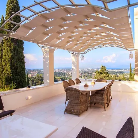 Villa Paleopetres La Chataigne - Private Pool - Sea Views - Corfu Town -