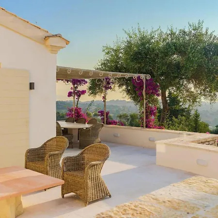 Villa Paleopetres La Chataigne - Private Pool - Sea Views - Corfu Town -