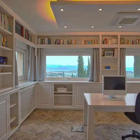 Villa Paleopetres La Chataigne - Private Pool - Sea Views - Corfu Town - Kastanéa